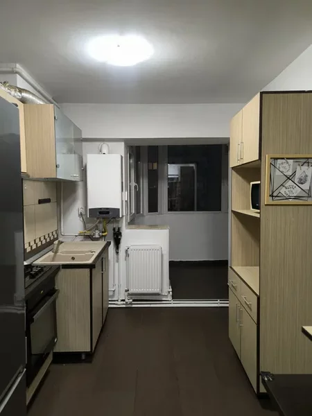 Crangasi, langa metrou, centrala proprie, loc parcare